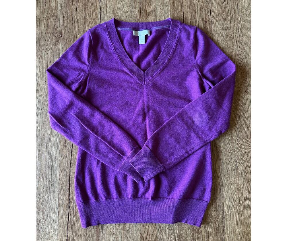 Banana Republic Extra Fine Merino Wool Purple Sweater Size Small
